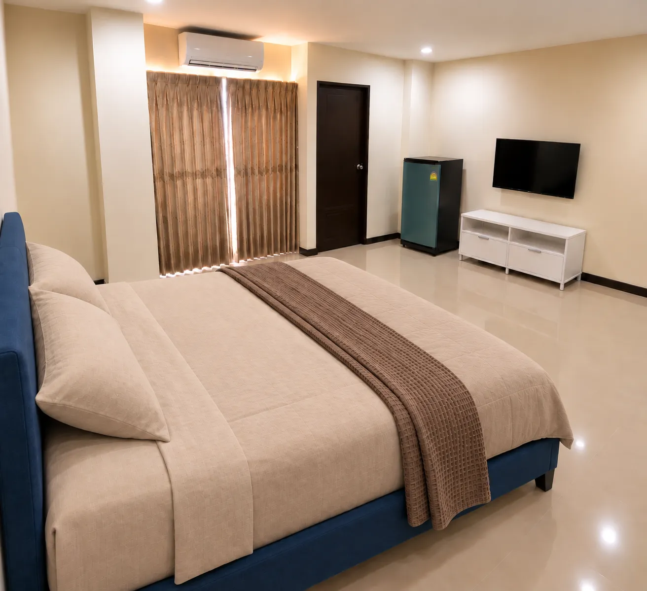 ห้องใหญ่ตึกหลังที่ Honey Place Pattaya — ยังไม่มีรูป
